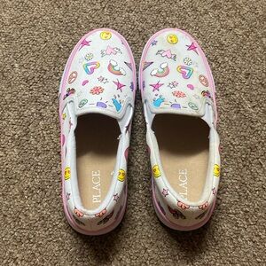 Size 2 Little girl's Children's place emoji shoes